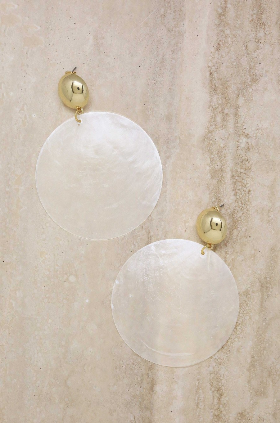 Earrings Ettika | Beach Queen Large White Shell & 18K Gold Plated Earrings