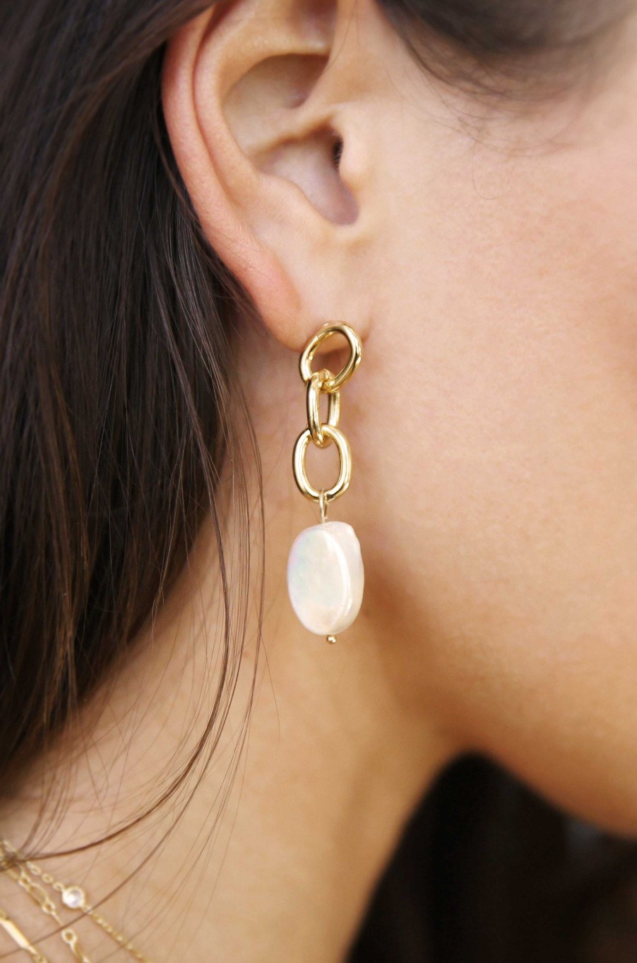 Earrings Ettika | Freshwater Pearl Drop & 18K Gold Plated Chain Earrings