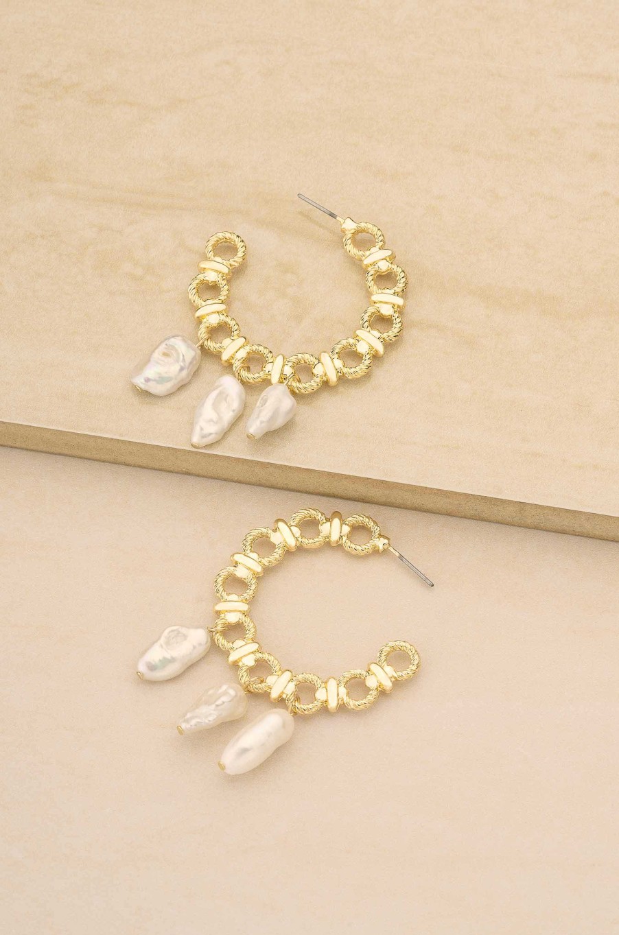 Earrings Ettika | Chunky 18K Gold Plated Hoops With Freshwater Pearl Charms