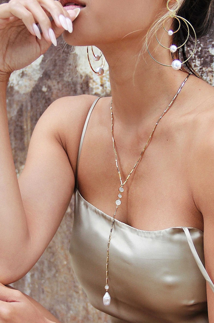 Necklaces Ettika | Elegant Freshwater Pearl And 18K Gold Plated Lariat Necklace