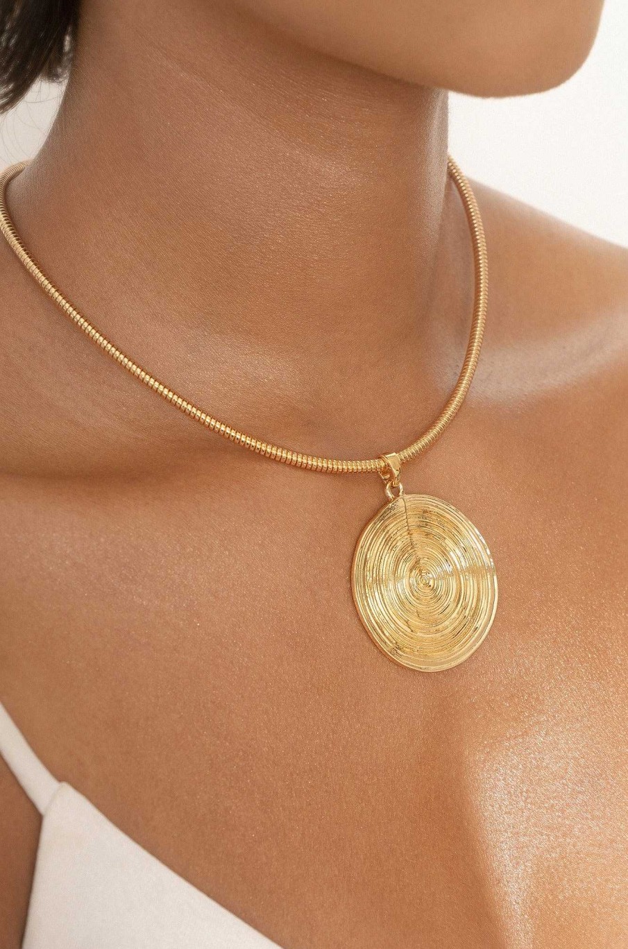 Necklaces Ettika | Statement Swirl Pendant 18K Gold Plated Choker